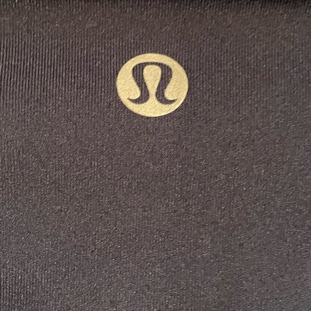 Navy lululemon cropped leggings size 4